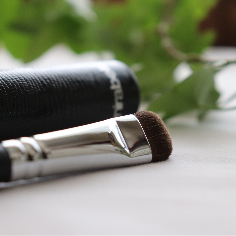 Blending Brush (Eyeshadow)- Mirabella